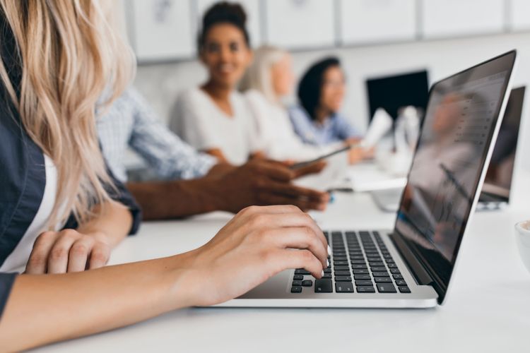 Escola de Governo abre inscrições para cursos online em diversas áreas